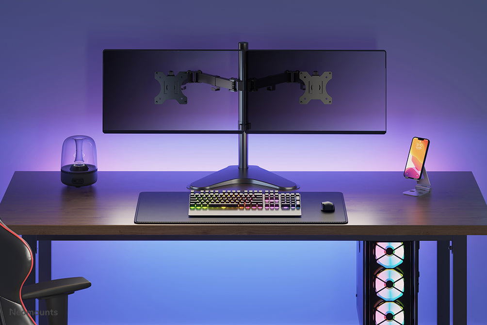 Neomounts FPMA-D550DD sort er en bordbeslag til 2 flatscreens op til 32 tommer.
