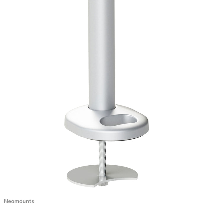 Neomounts FPMA-D935DG er en skrivebordsarm til 2 fladskærme op til 27 tommer (69 cm).