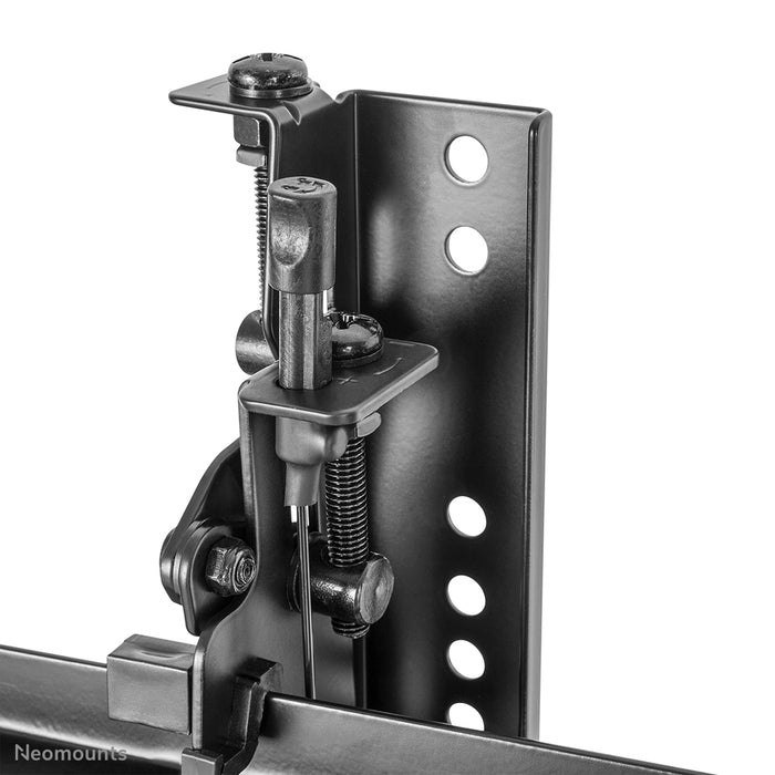 Neomounts LED-VW500black er en flad video væg vægbeslag til skærme op til 75 tommer (191 cm).
