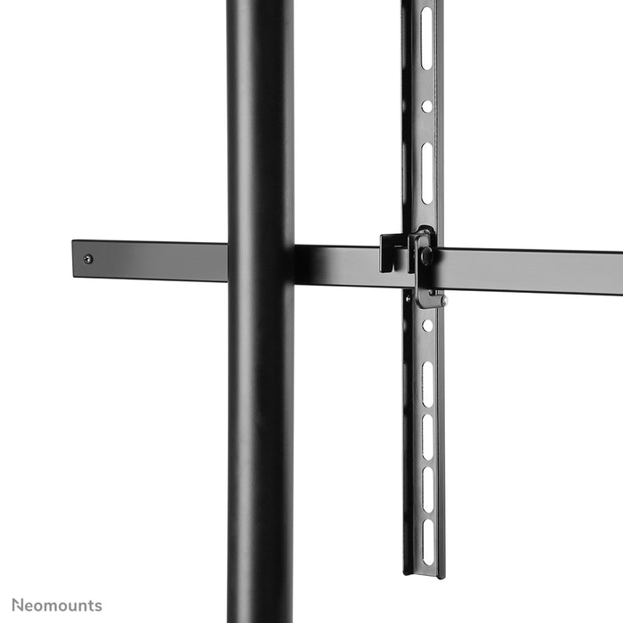 Neomounts NS-M3800 sort er et mobilt møbel til fladskærme op til 100 tommer (254 cm).