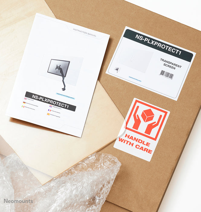 Neomounts NS-PLXPROTECT2 er en transparent skærm til 2 fladskærme og giver afstandsbeskyttelse på arbejdspladsen - Transparent akryl, 100% genanvendeligt | PLXPROTECT er registreret som EU-designpatent |