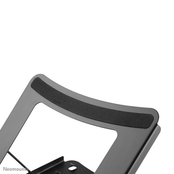 Neomounts NSLS075 sort er en bordstander til en notebook - Sort