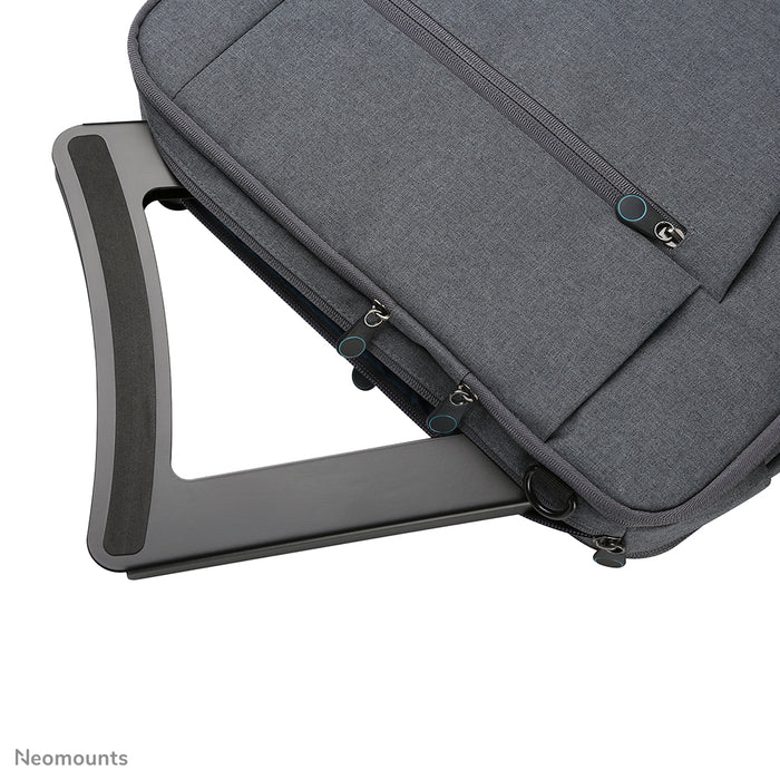Neomounts NSLS075 sort er en bordstander til en notebook - Sort