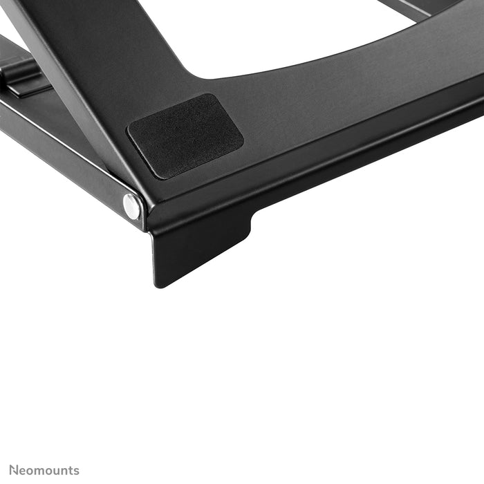 Neomounts NSLS075 sort er en bordstander til en notebook - Sort